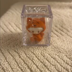 Pop Mart Pop Bean Pajama Cross Dressing Orange Dimoo Sitting Fox w/ Display Box